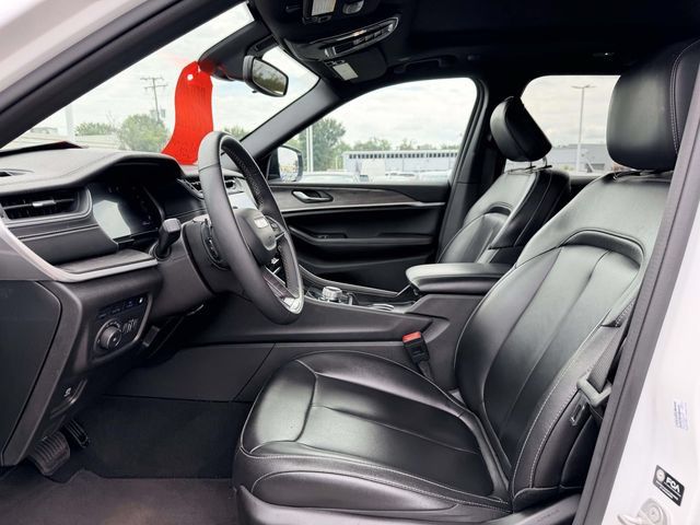 Used 2024 Jeep Grand Cherokee Limited 4xe AWD/4WD image 16