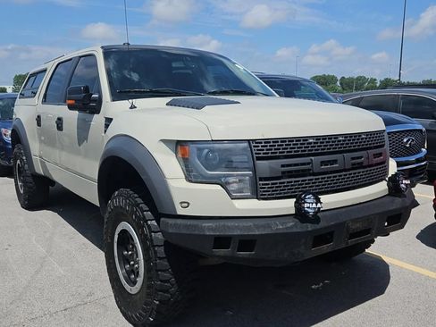 Used 2014 Ford F150 Raptor w/ Equipment Group 801A Luxury AWD/4WD image 2