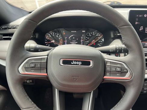 Certified 2025 Jeep Compass Limited AWD/4WD image 20