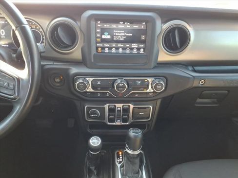 Used 2018 Jeep Wrangler Unlimited Sport S AWD/4WD image 29