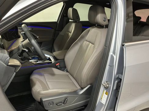 Certified 2025 Audi Q5 Premium w/ Convenience Package AWD/4WD image 8