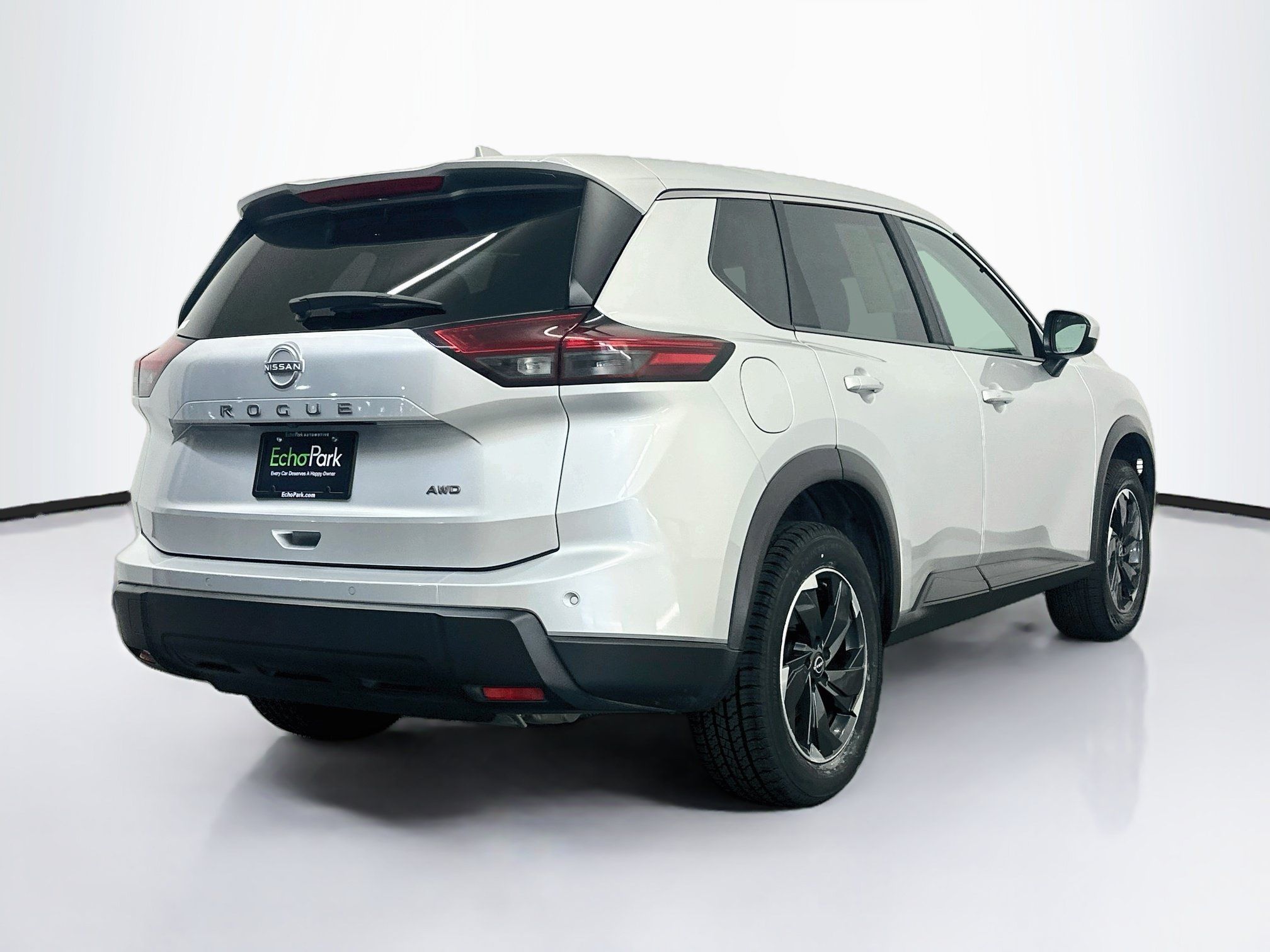 Used 2025 Nissan Rogue SV AWD/4WD image 9