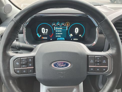 Used 2021 Ford F150 Lariat w/ Max Trailer Tow Package image 17