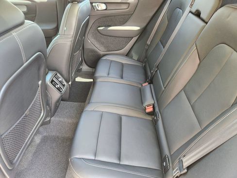 Used 2025 Volvo XC40 B5 Plus AWD/4WD image 19
