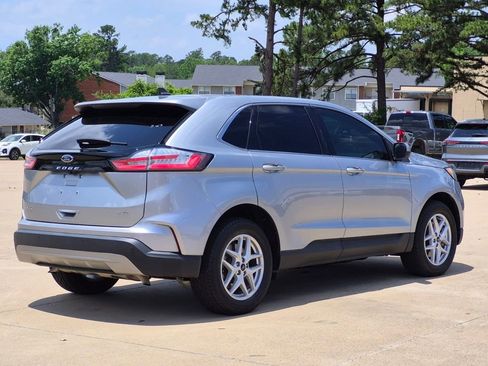 Used 2023 Ford Edge SEL AWD/4WD image 6
