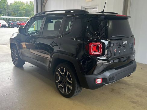 Used 2019 Jeep Renegade Limited w/ UConnect 8.4 Nav Group image 2