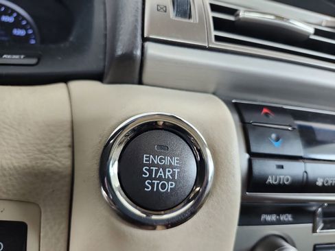 Used 2015 Lexus LS 460 460 w/ Ultra Luxury Package image 30