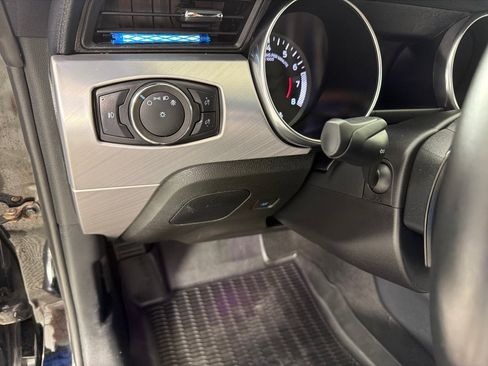 Used 2020 Ford Mustang Premium RWD image 23