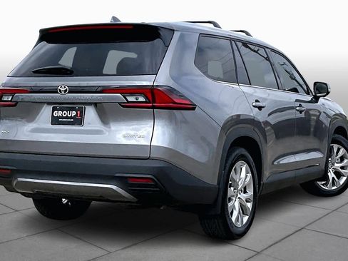 Used 2026 Toyota Grand Highlander Limited image 13