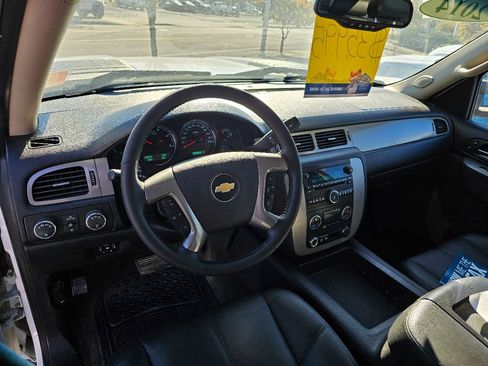 Used 2014 Chevrolet Silverado 2500 LTZ image 22
