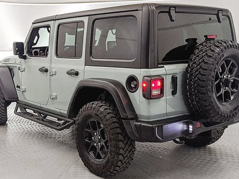 Used 2024 Jeep Wrangler Unlimited Sport AWD/4WD image 4