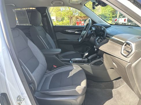 Certified 2025 Chevrolet TrailBlazer LT w/ Convenience Package image 22