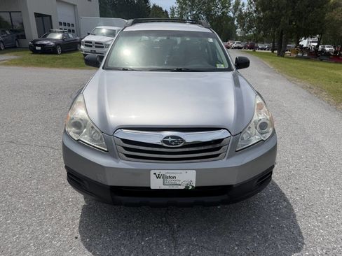 Used 2011 Subaru Outback 2.5i AWD/4WD image 8