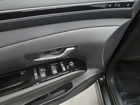 Certified 2024 Hyundai Tucson Limited image 10