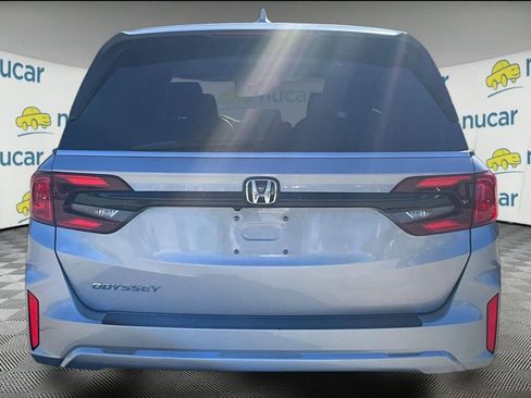Used 2025 Honda Odyssey EX-L image 3