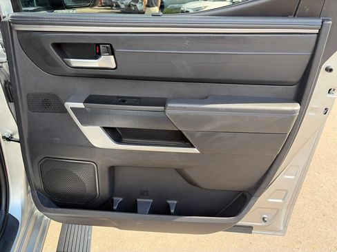Used 2023 Toyota Tundra Platinum AWD/4WD image 15