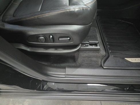 Used 2020 Chevrolet Traverse RS w/ LPO, Floor Liner Package image 7