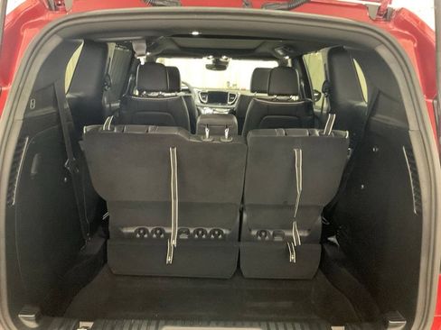 Used 2026 Chrysler Pacifica Limited FWD image 27