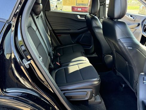 Used 2023 Ford Escape ST-Line image 29
