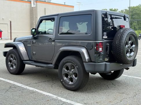 Used 2017 Jeep Wrangler Sport AWD/4WD image 7