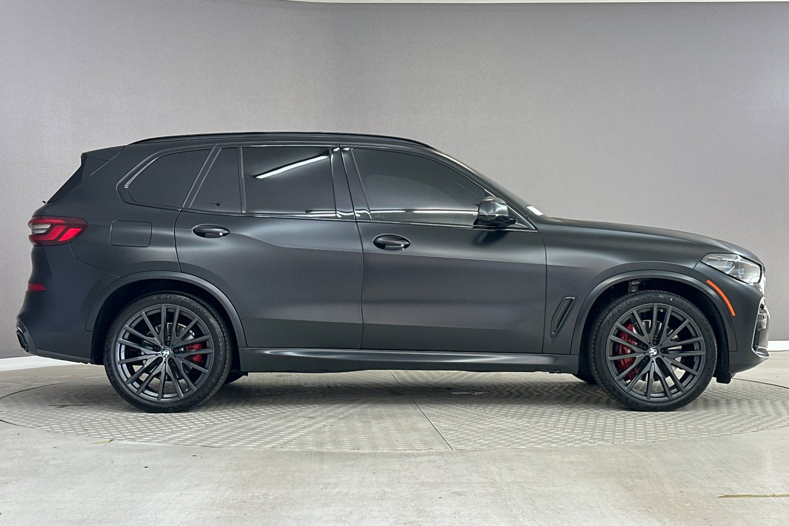 Used 2022 BMW X5 xDrive40i w/ M Sport Package AWD/4WD image 7