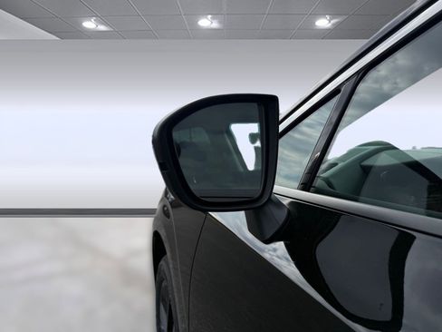 New 2026 Nissan Murano SV AWD/4WD image 18