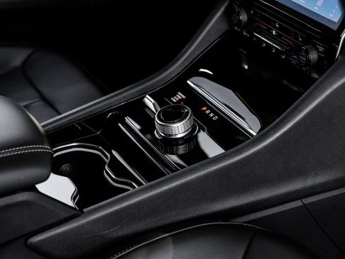 Used 2023 Jeep Grand Cherokee L Limited image 33