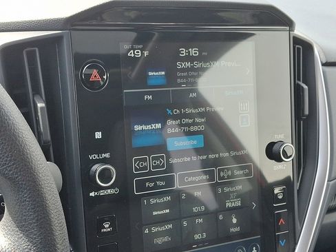 Used 2024 Subaru Crosstrek 2.0i Premium image 17