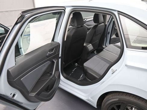 New 2026 Volkswagen Jetta SE FWD image 38