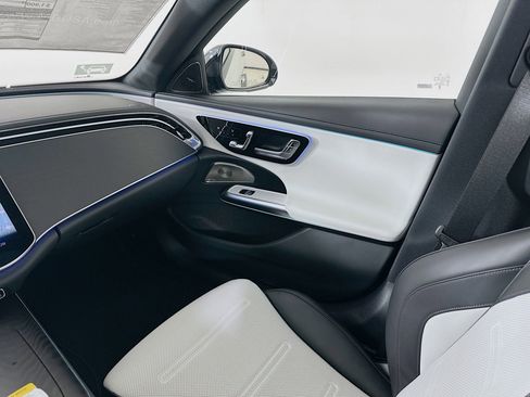 New 2026 Mercedes-Benz E 53 AMG 4MATIC Sedan image 26