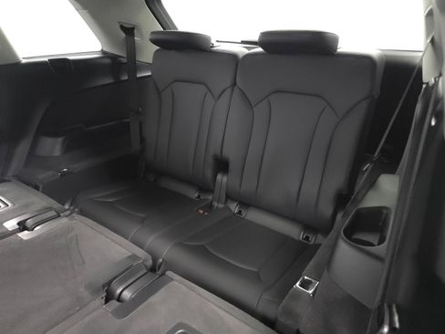 Used 2024 Audi Q7 3.0T Premium Plus AWD/4WD image 6