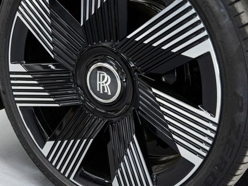 New 2026 Rolls-Royce Spectre image 18