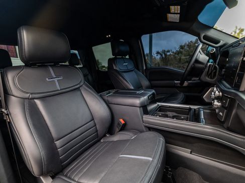 Used 2025 Ford F250 Platinum AWD/4WD image 13