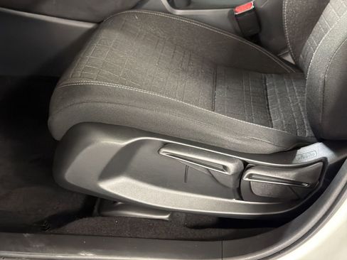 Certified 2024 Honda HR-V LX image 14