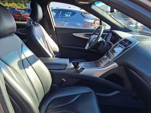 Used 2016 Lincoln MKX Premiere image 12