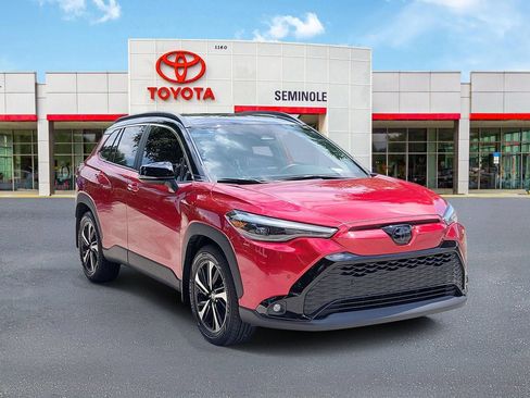 Used 2025 Toyota Corolla Cross AWD Hybrid w/ Convenience Package image 2