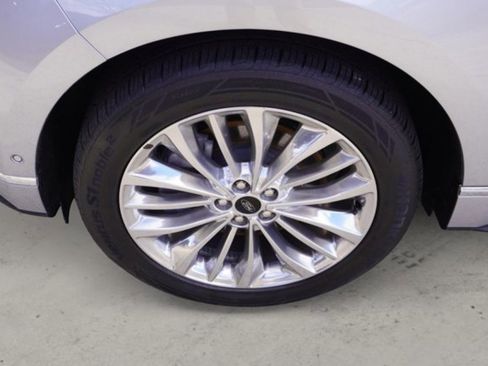 Used 2022 Ford Edge Titanium w/ Equipment Group 301A image 11