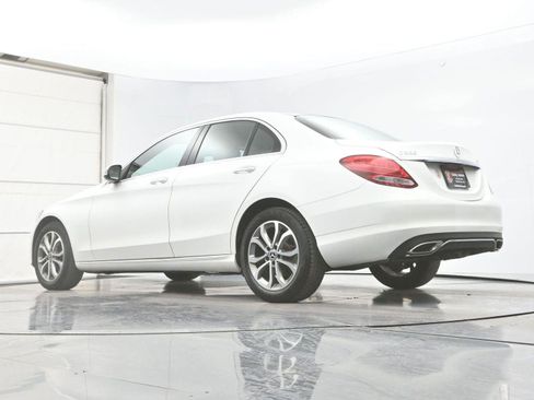 Used 2018 Mercedes-Benz C 300 4MATIC Sedan image 31