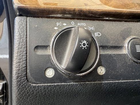 Used 2008 Mercedes-Benz E 350 4MATIC Sedan image 13