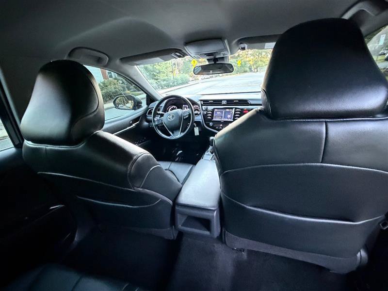 Used 2020 Toyota Camry SE FWD image 22