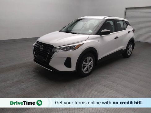 Used 2024 Nissan Kicks S FWD image 1