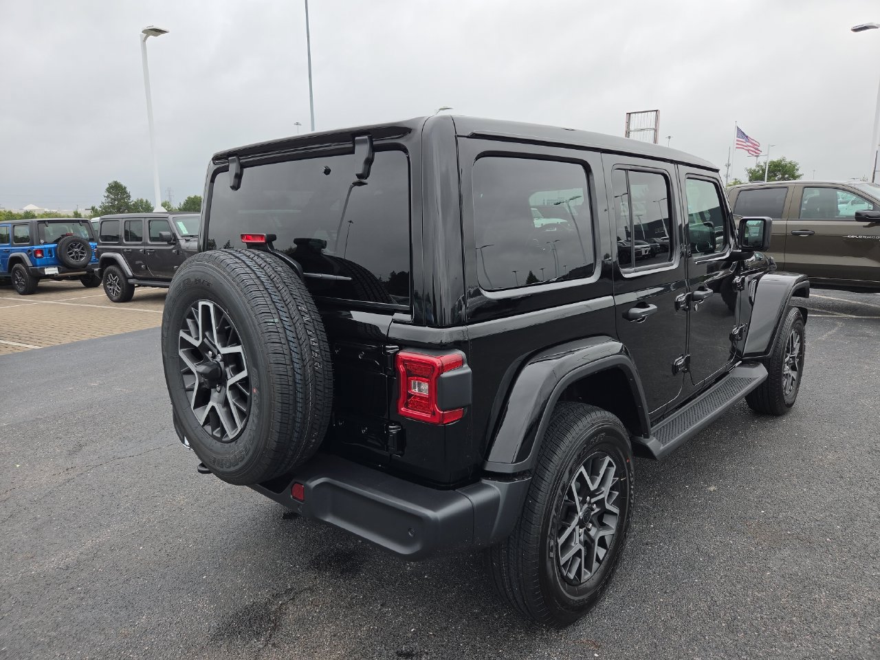 New 2027 Jeep Wrangler Unlimited Sahara AWD/4WD image 31