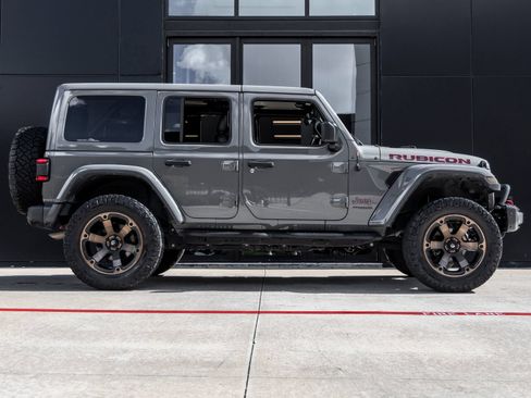 Used 2021 Jeep Wrangler Unlimited Rubicon AWD/4WD image 10