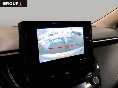 Used 2025 Toyota Corolla LE FWD image 27