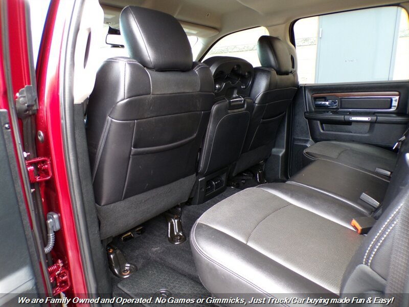 Used 2017 RAM 1500 Laramie w/ Convenience Group AWD/4WD image 18
