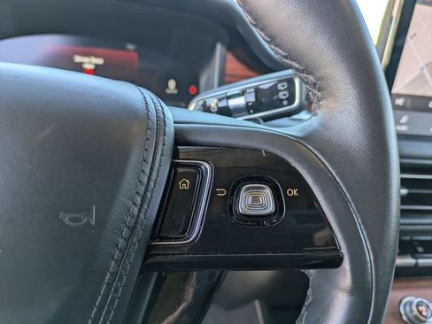 Used 2024 Lincoln Aviator Reserve AWD/4WD image 23
