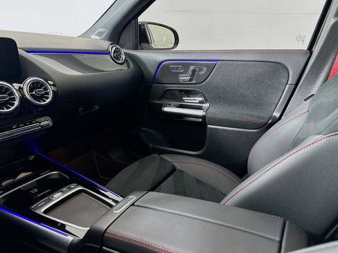 Used 2026 Mercedes-Benz GLA 35 AMG 4MATIC image 24