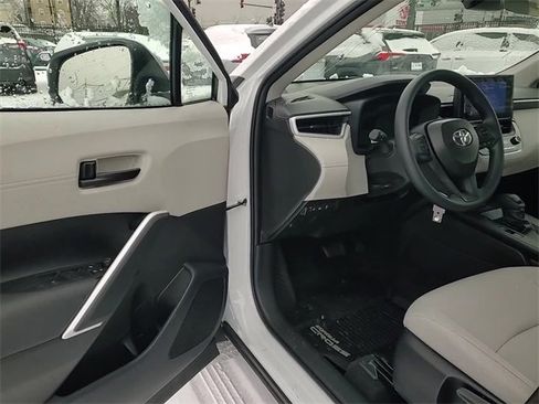 New 2026 Toyota Corolla Cross L image 9