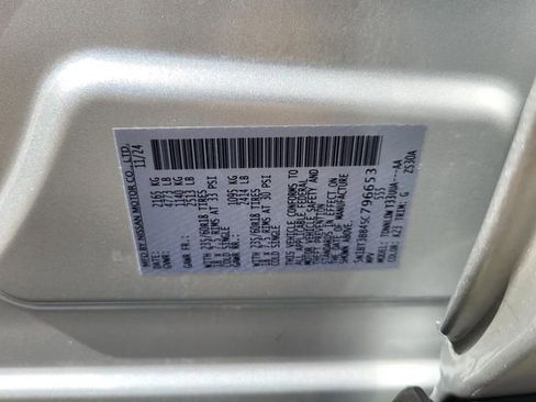 Used 2025 Nissan Rogue SV image 31