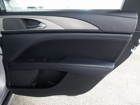 Used 2018 Lincoln MKZ Premiere image 21